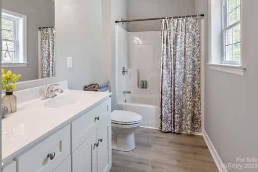 Piedmont-II-Master-Bath